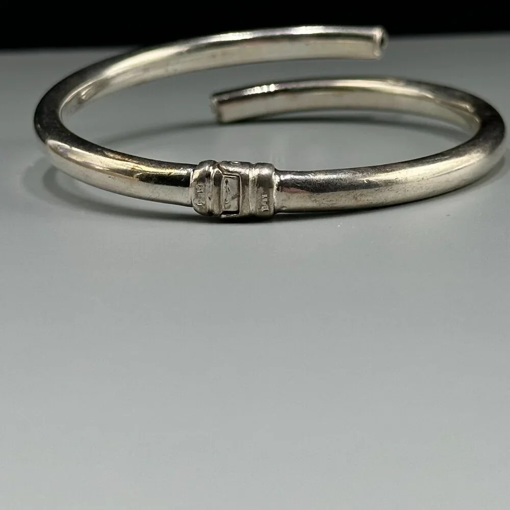 Sterling Silver Torque Bracelet Bypass Hinged Open Cuff Modernist 7.75
